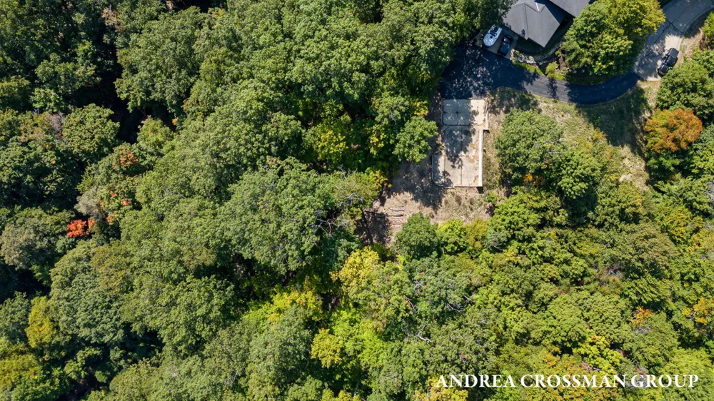 6621 Forest Beach Drive Holland, MI 49423