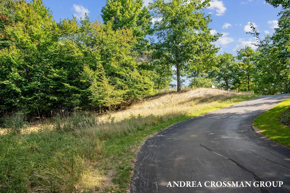 6621 Forest Beach Drive Holland, MI 49423