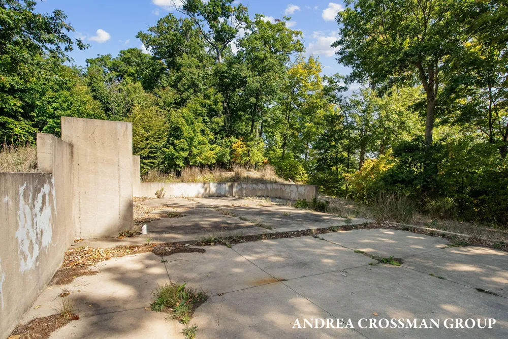 6621 Forest Beach Drive Holland, MI 49423