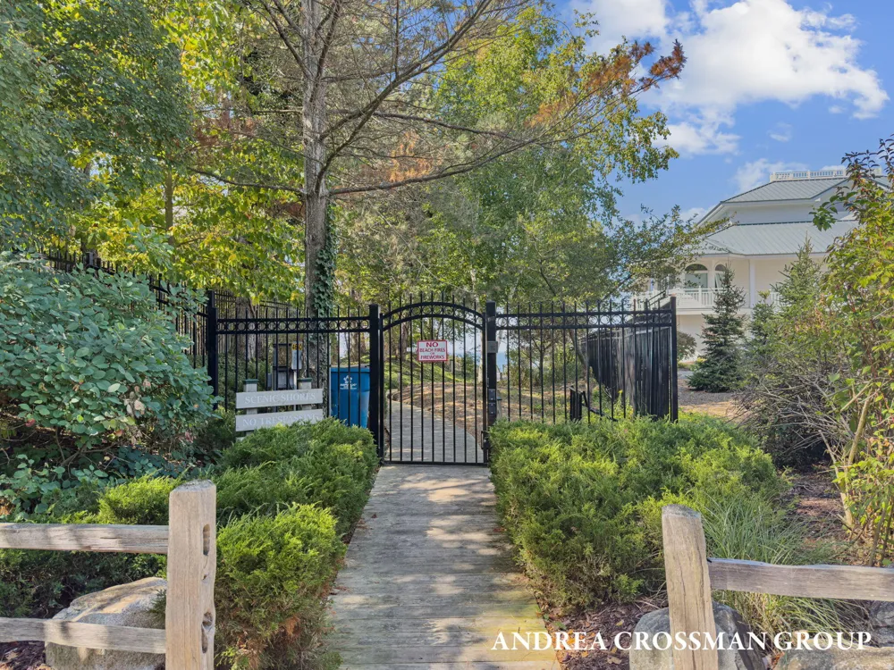 6621 Forest Beach Drive Holland, MI 49423