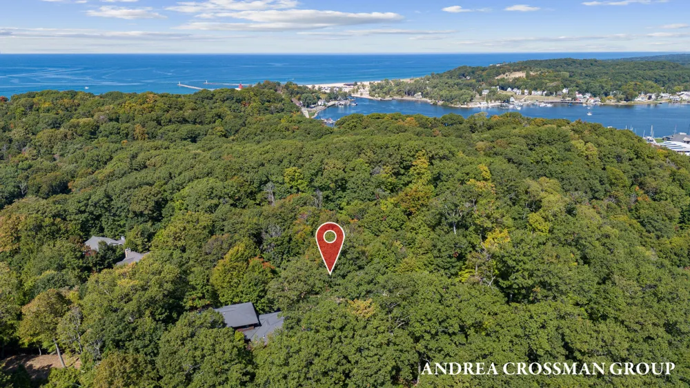 6621 Forest Beach Drive Holland, MI 49423