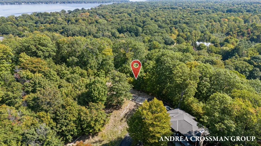 6621 Forest Beach Drive Holland, MI 49423