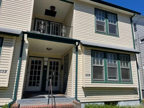 308 S 3rd Avenue S #308