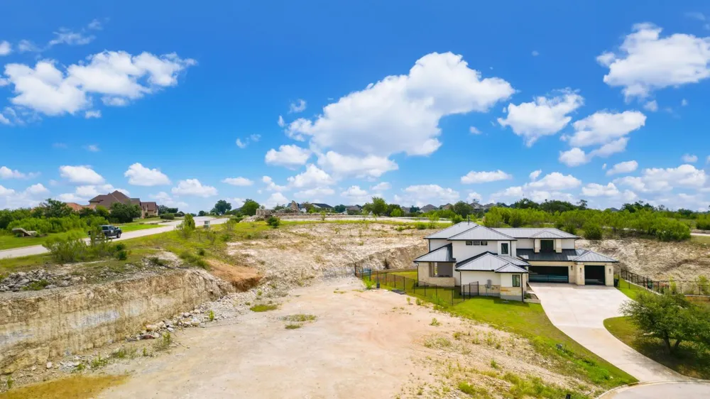 1605 Nokota Court Leander, TX 78641