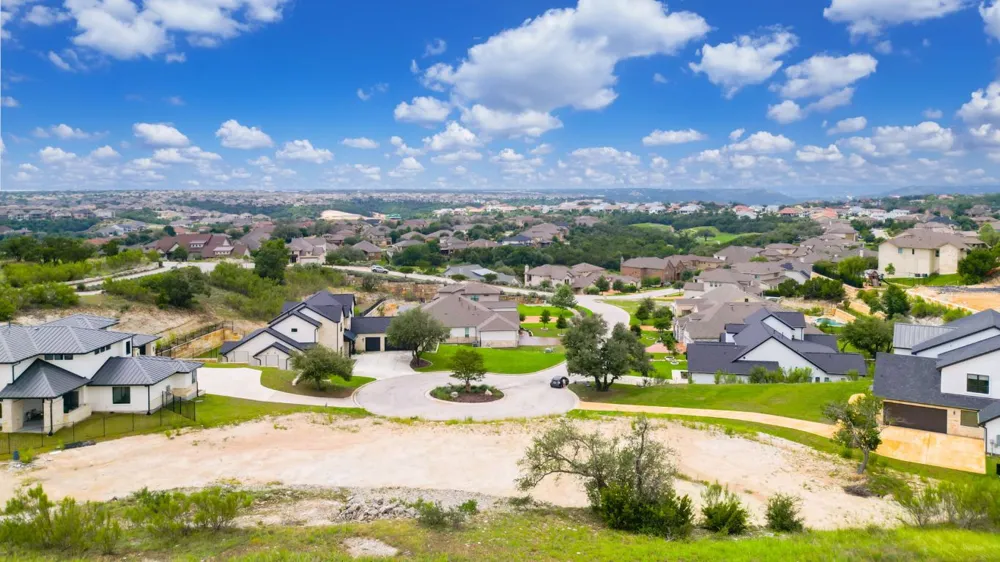 1605 Nokota Court Leander, TX 78641