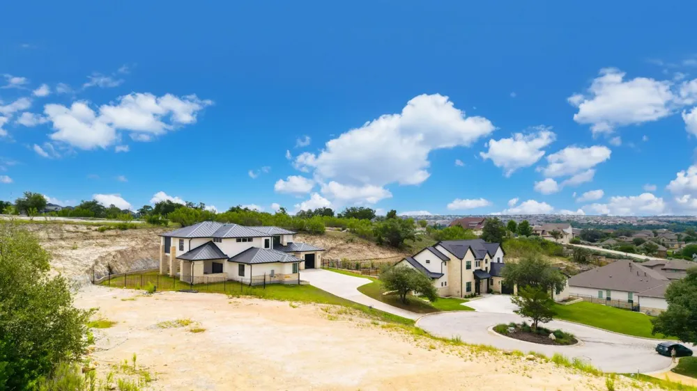 1605 Nokota Court Leander, TX 78641