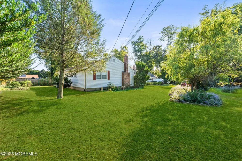 514 Deal Road Oakhurst, NJ 07755