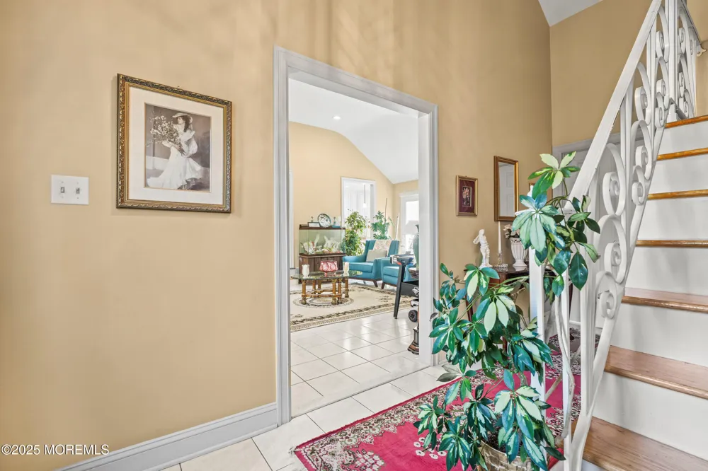 514 Deal Road Oakhurst, NJ 07755