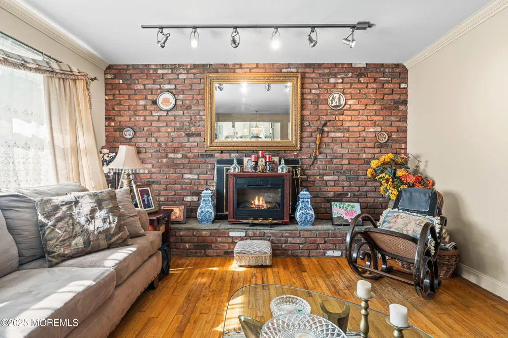 514 Deal Road Oakhurst, NJ 07755