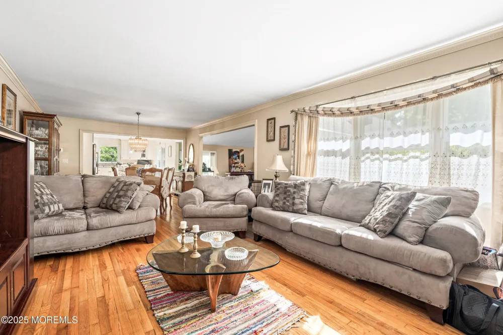 514 Deal Road Oakhurst, NJ 07755