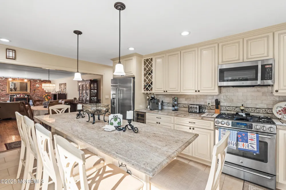 514 Deal Road Oakhurst, NJ 07755