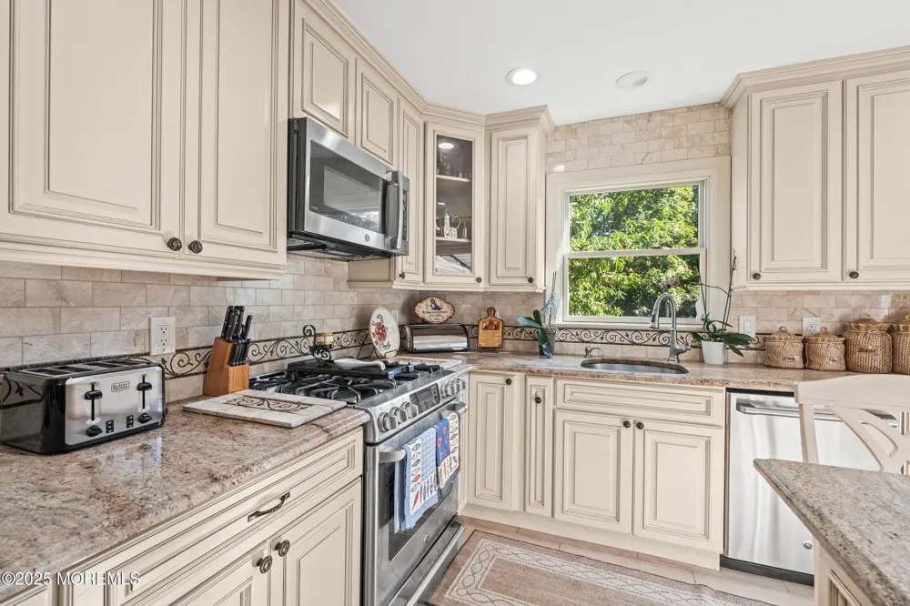 514 Deal Road Oakhurst, NJ 07755