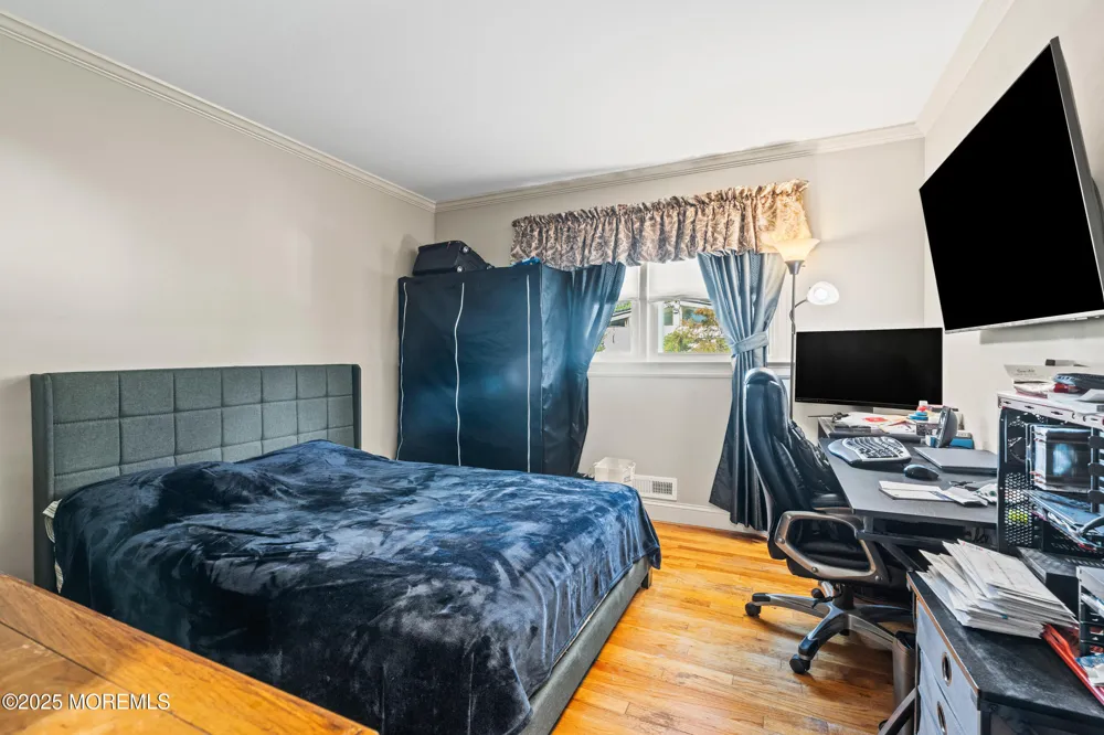 514 Deal Road Oakhurst, NJ 07755