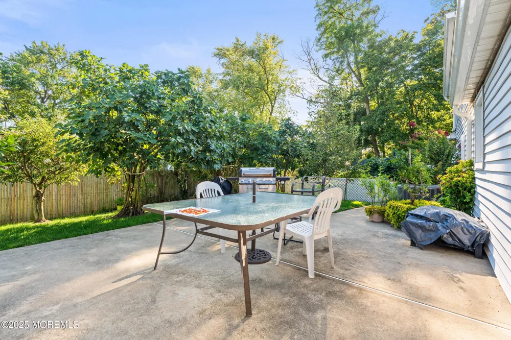 514 Deal Road Oakhurst, NJ 07755