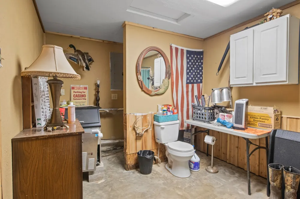 229 County Rd 3637 Jefferson, TX 75657