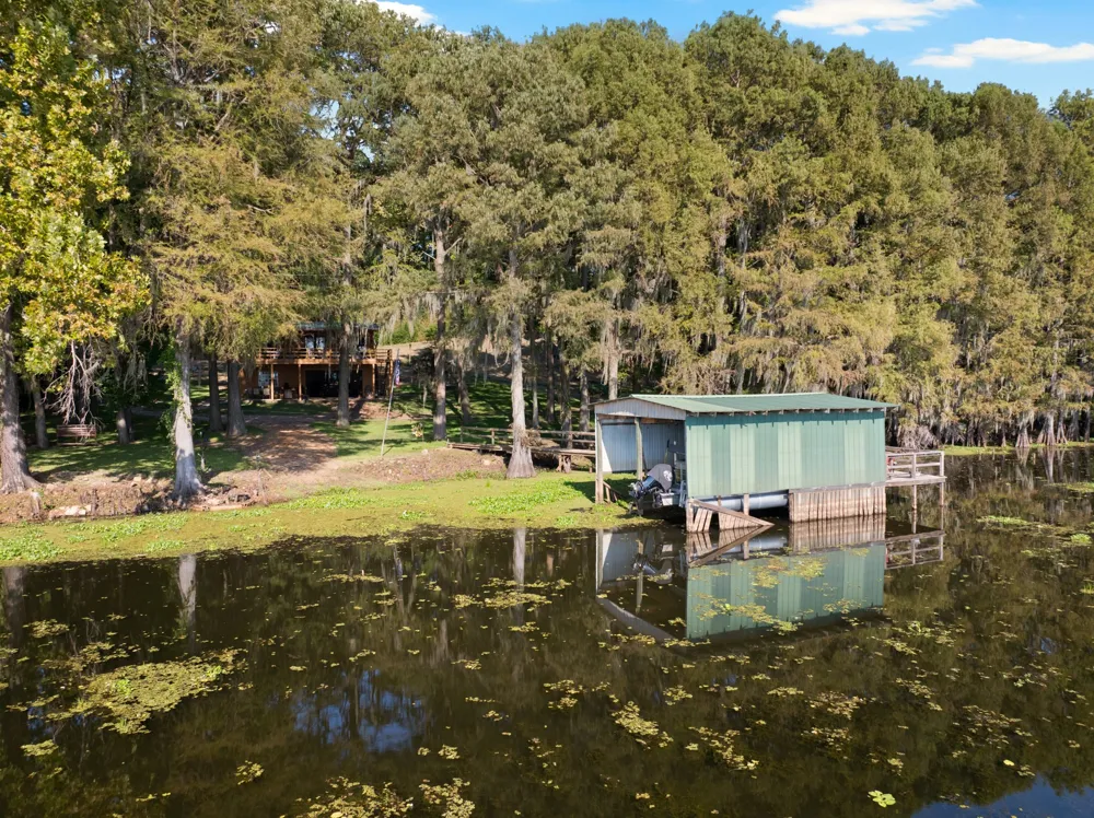 229 County Rd 3637 Jefferson, TX 75657