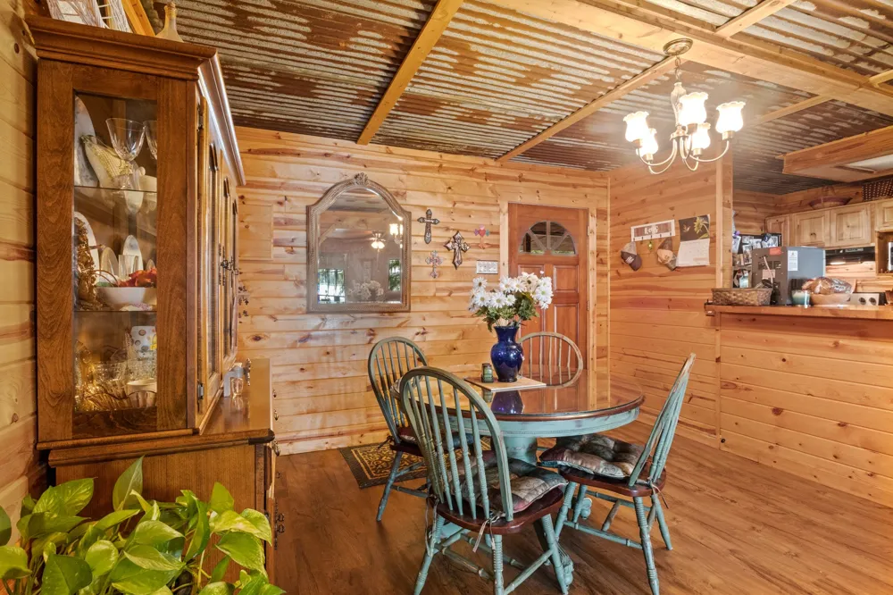 229 County Rd 3637 Jefferson, TX 75657
