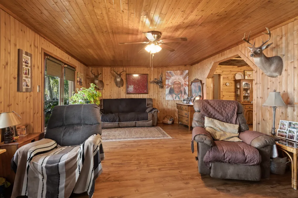 229 County Rd 3637 Jefferson, TX 75657