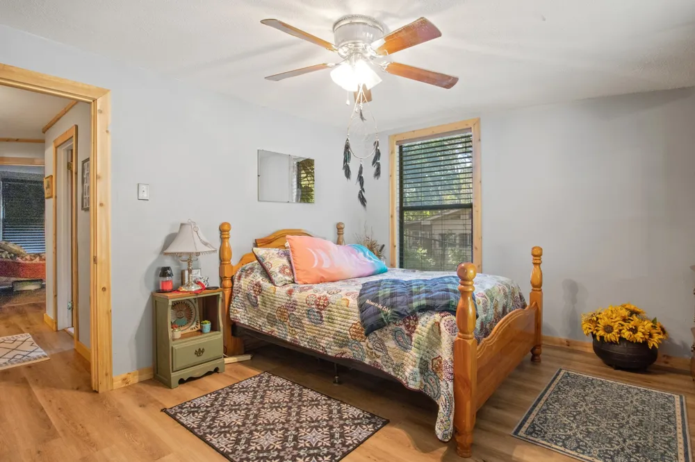 229 County Rd 3637 Jefferson, TX 75657