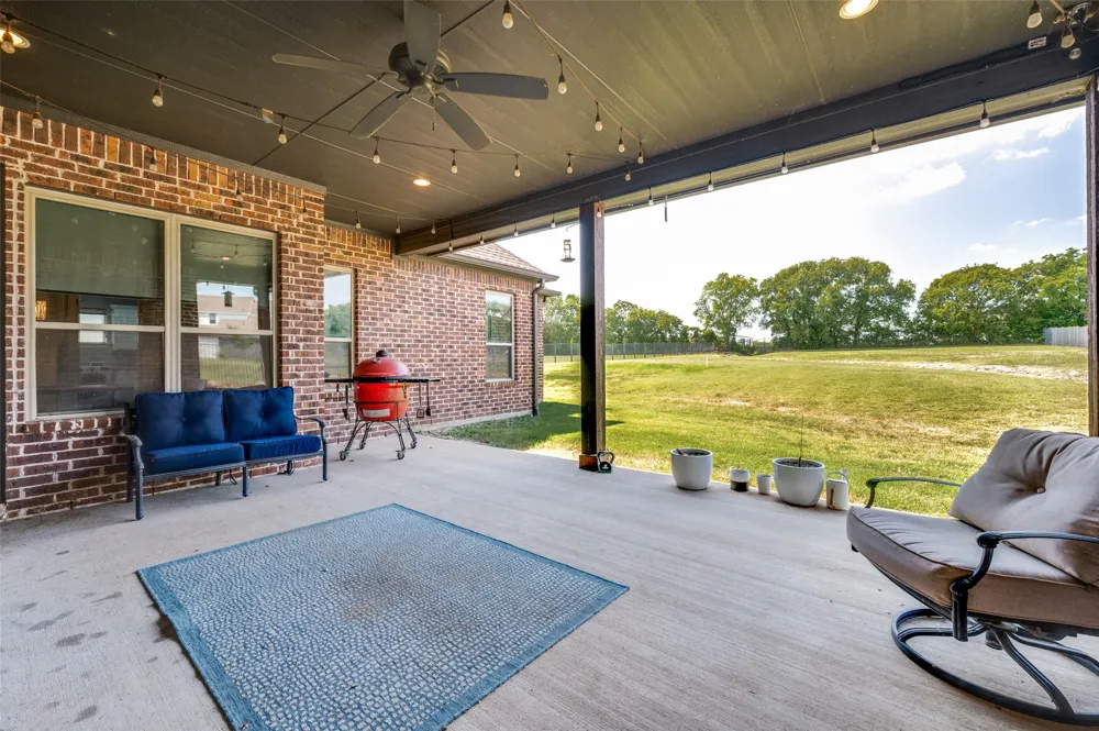 650 Cypress Point Drive Gunter, TX 75058