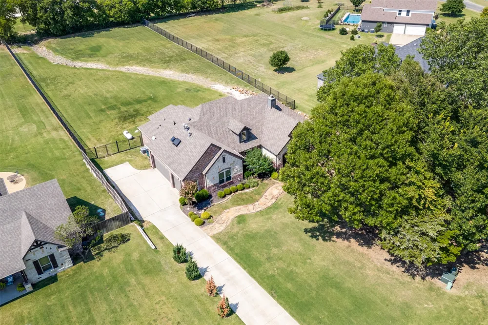 650 Cypress Point Drive Gunter, TX 75058