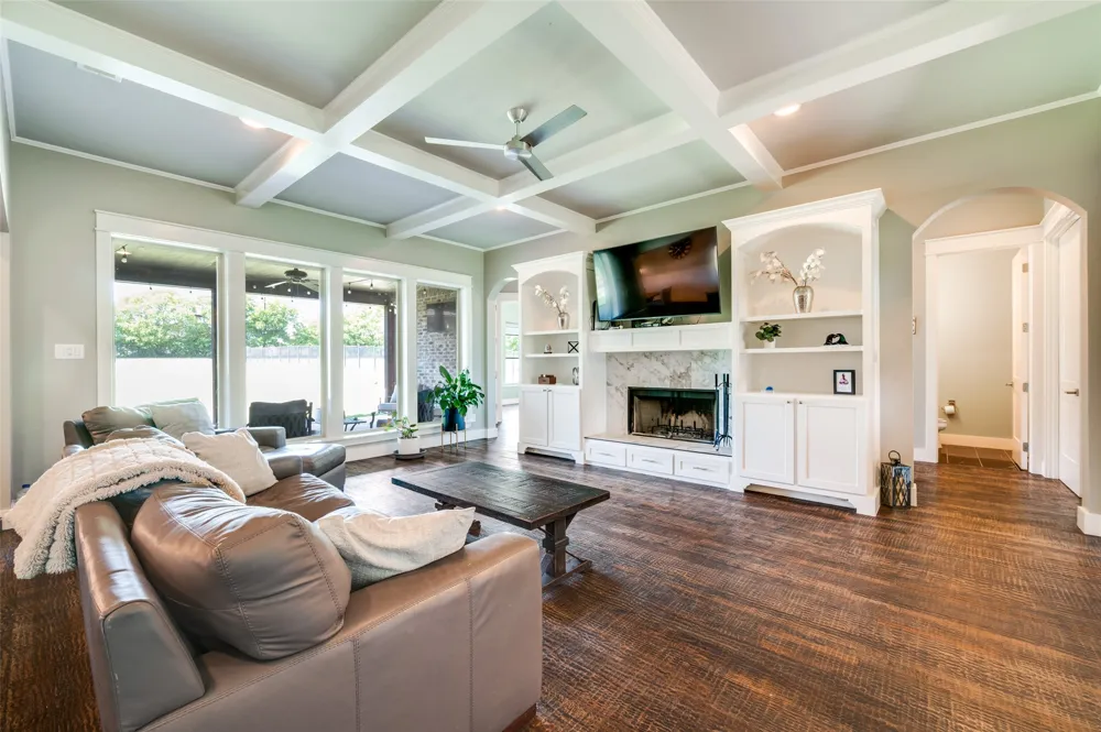 650 Cypress Point Drive Gunter, TX 75058
