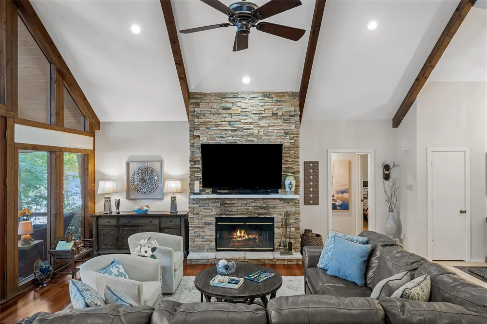 148 Pinewood Cove Holly Lake Ranch, TX 75765