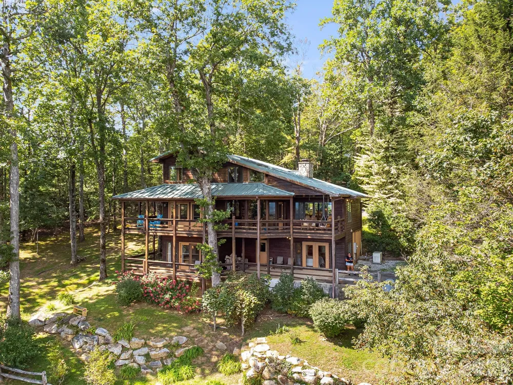 765/764 Osborne Knob Road Little Switzerland, NC 28752