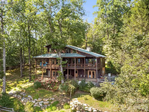 765/764 Osborne Knob Road