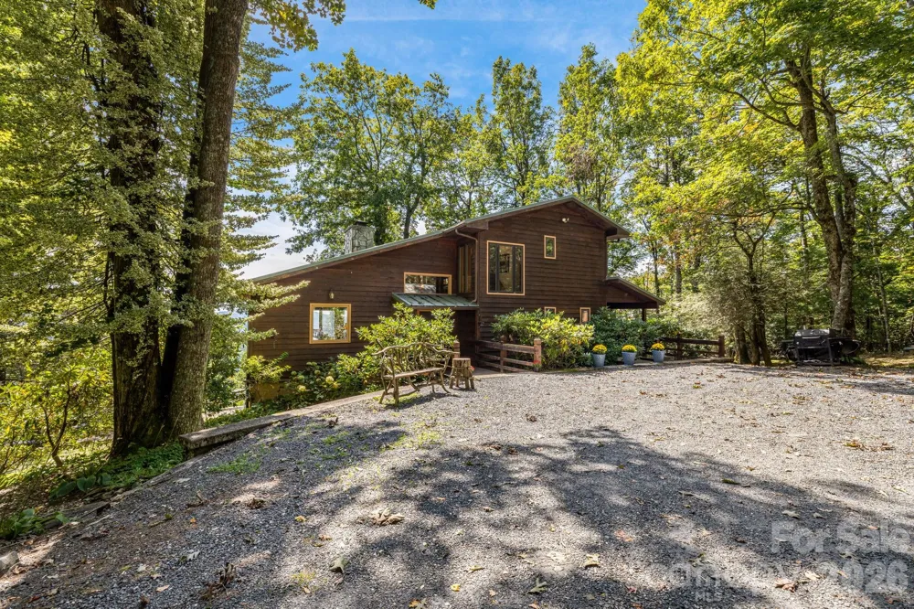 765/764 Osborne Knob Road Little Switzerland, NC 28752