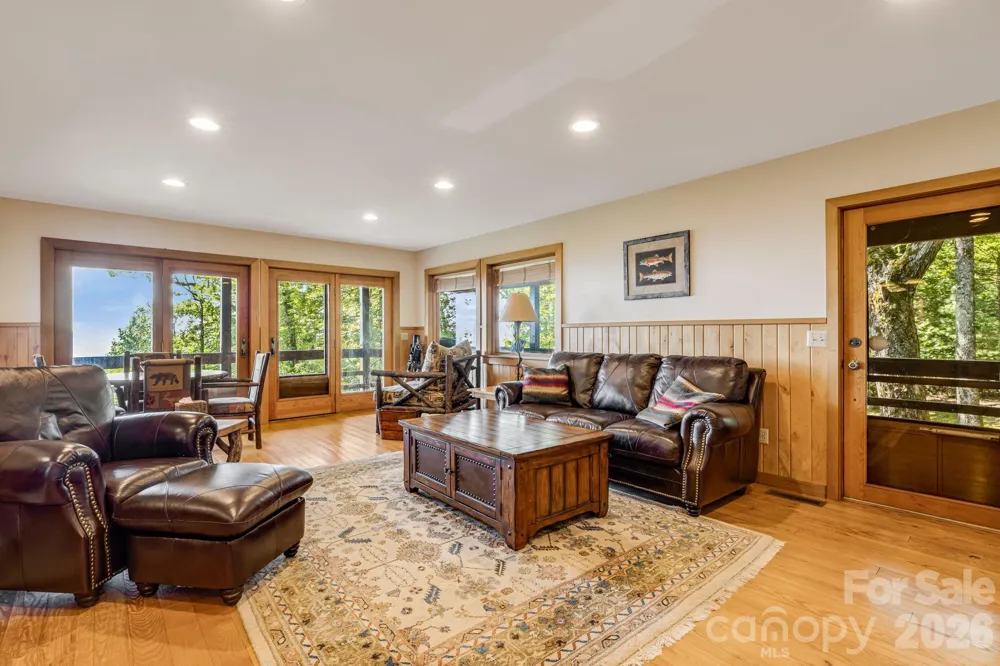 765/764 Osborne Knob Road Little Switzerland, NC 28752
