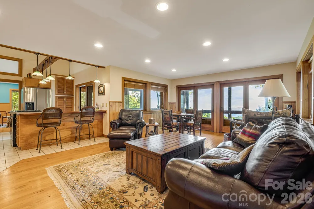 765/764 Osborne Knob Road Little Switzerland, NC 28752