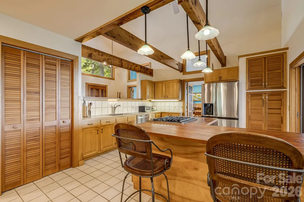 765/764 Osborne Knob Road Little Switzerland, NC 28752
