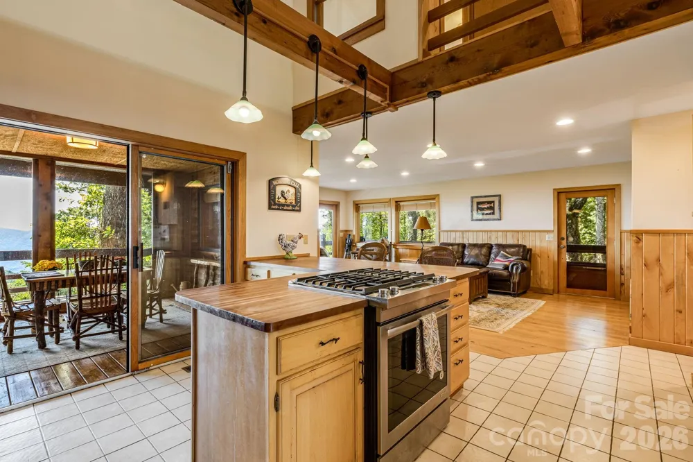 765/764 Osborne Knob Road Little Switzerland, NC 28752