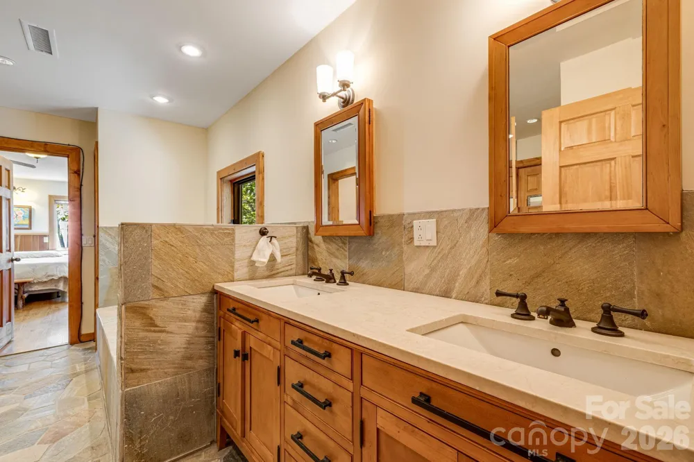765/764 Osborne Knob Road Little Switzerland, NC 28752