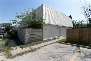 2215 Missionhill Drive #104 Austin, TX 78741