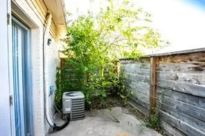 2215 Missionhill Drive #104 Austin, TX 78741