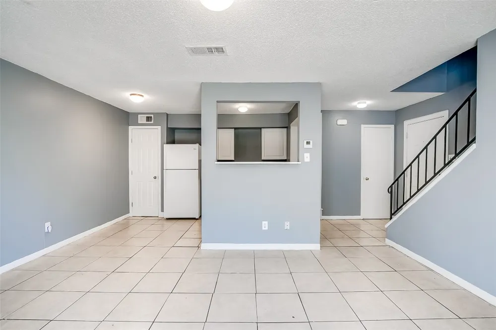 2215 Missionhill Drive #104 Austin, TX 78741