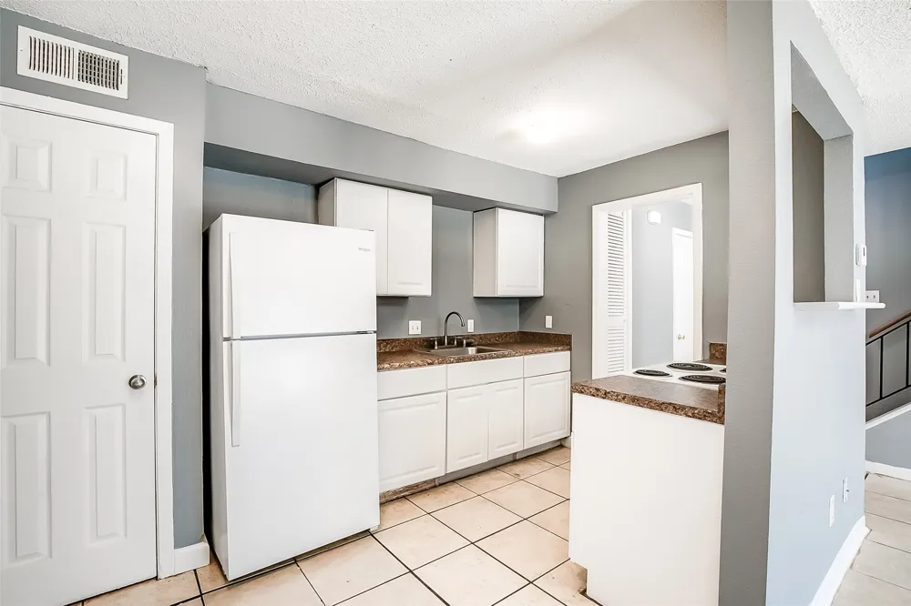 2215 Missionhill Drive #104 Austin, TX 78741