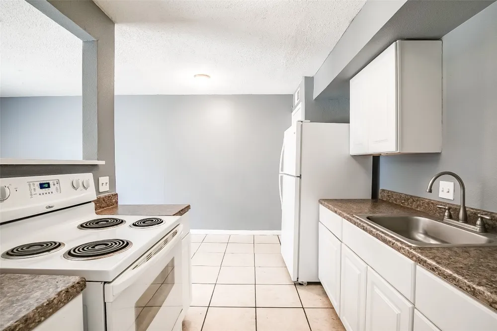 2215 Missionhill Drive #104 Austin, TX 78741