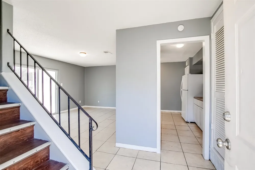 2215 Missionhill Drive #104 Austin, TX 78741