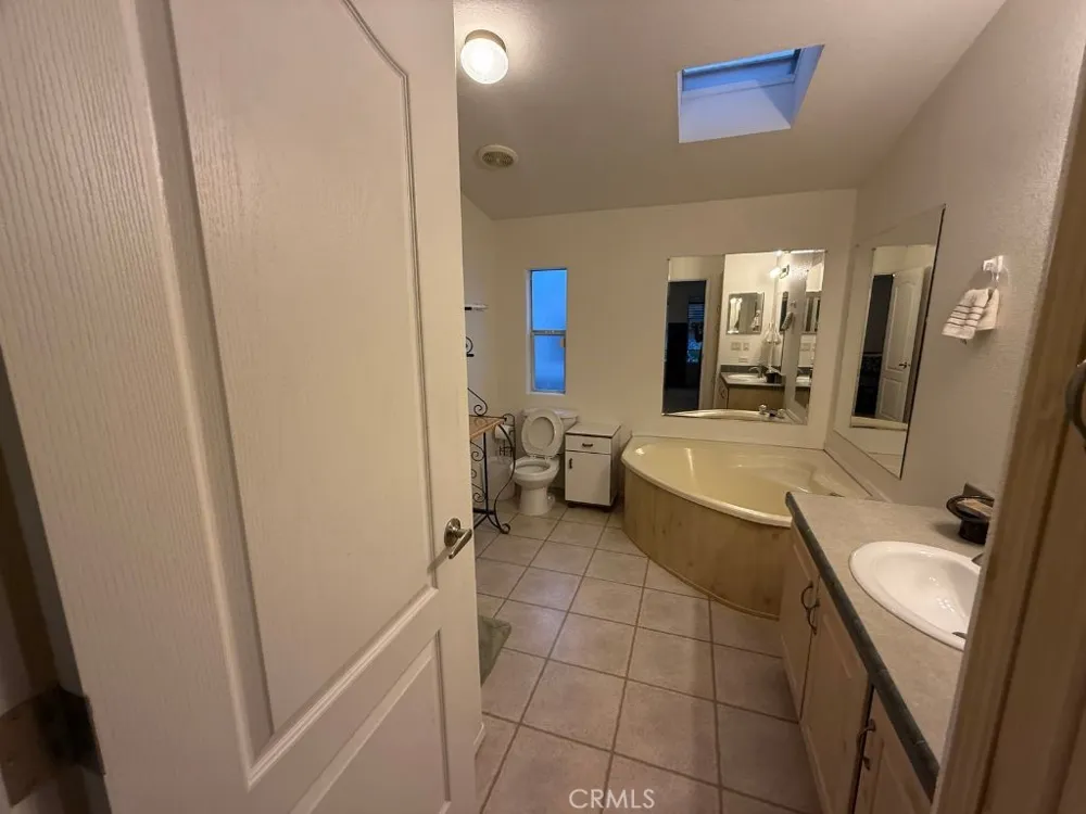 1001 S Hale Avenue #13 Escondido, CA 92029