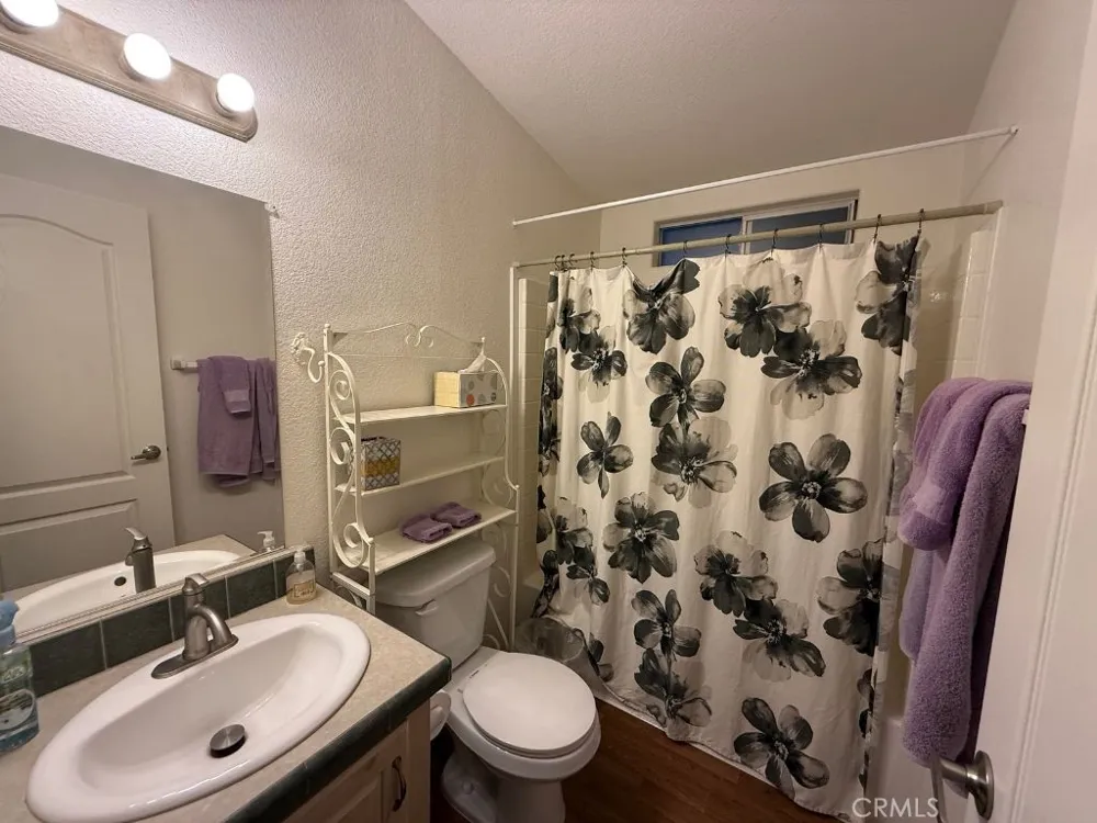 1001 S Hale Avenue #13 Escondido, CA 92029