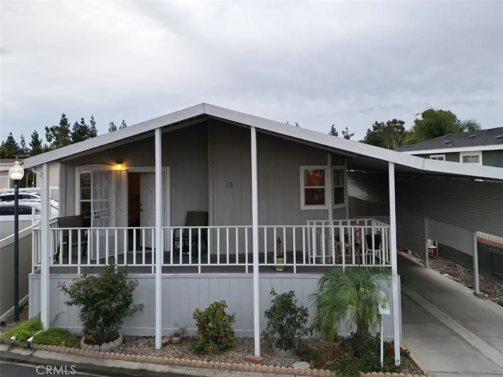 1001 S Hale Avenue #13 Escondido, CA 92029