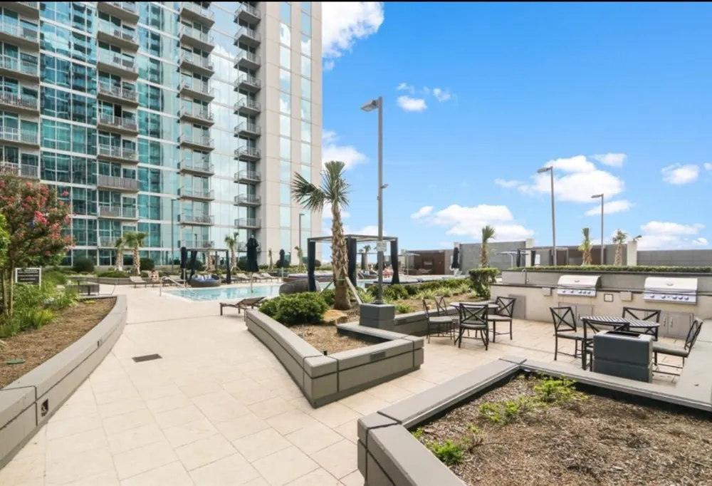 5925 Almeda Road #12607 Houston, TX 77004