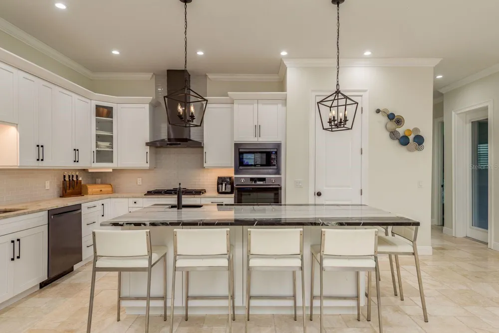 7811 BAY DRIVE #A Tampa, FL 33635