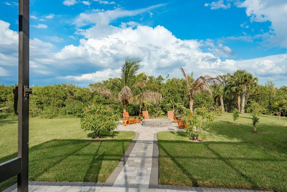 7811 BAY DRIVE #A Tampa, FL 33635
