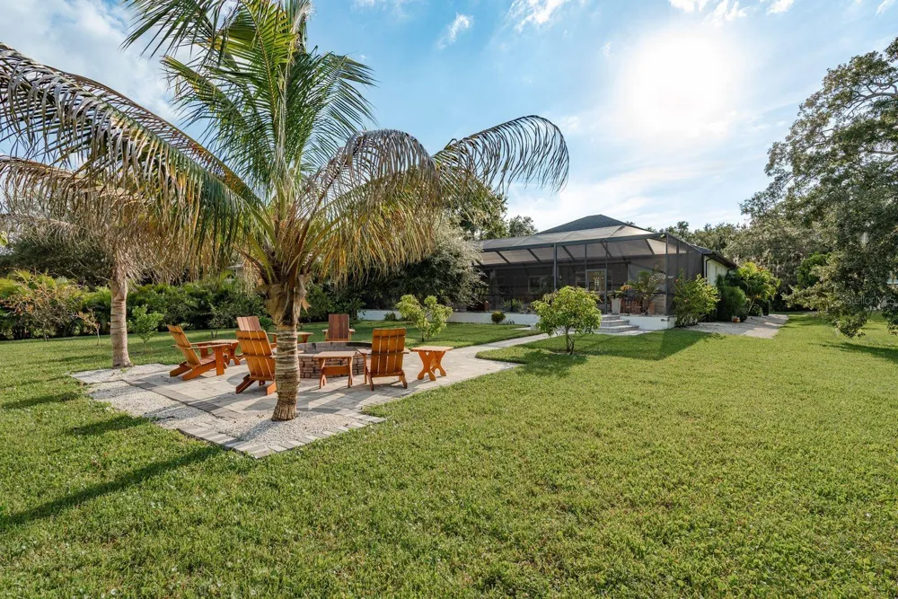 7811 BAY DRIVE #A Tampa, FL 33635