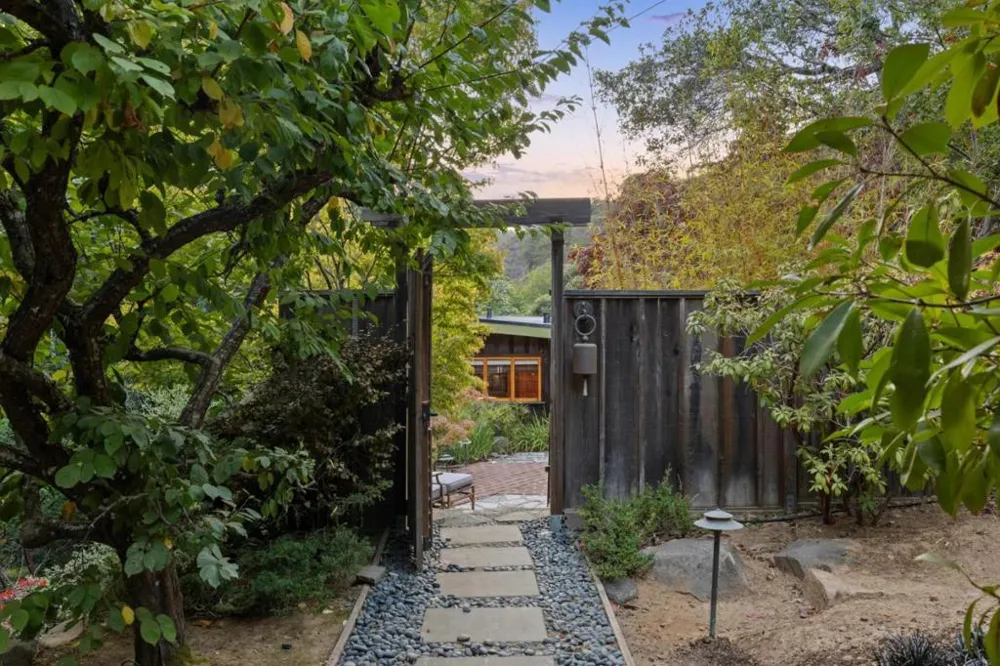 10026 Sycamore Canyon Road Big Sur, CA 93920