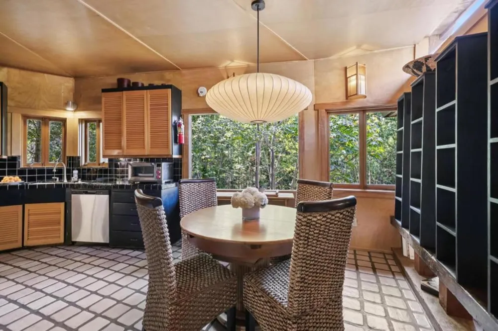 10026 Sycamore Canyon Road Big Sur, CA 93920